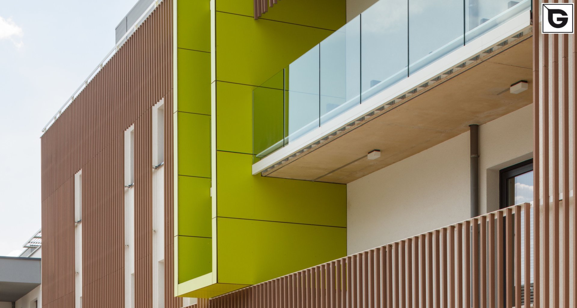 Wohngebäude_Offene Fassadenverkleidung - verti._Wohnhaus