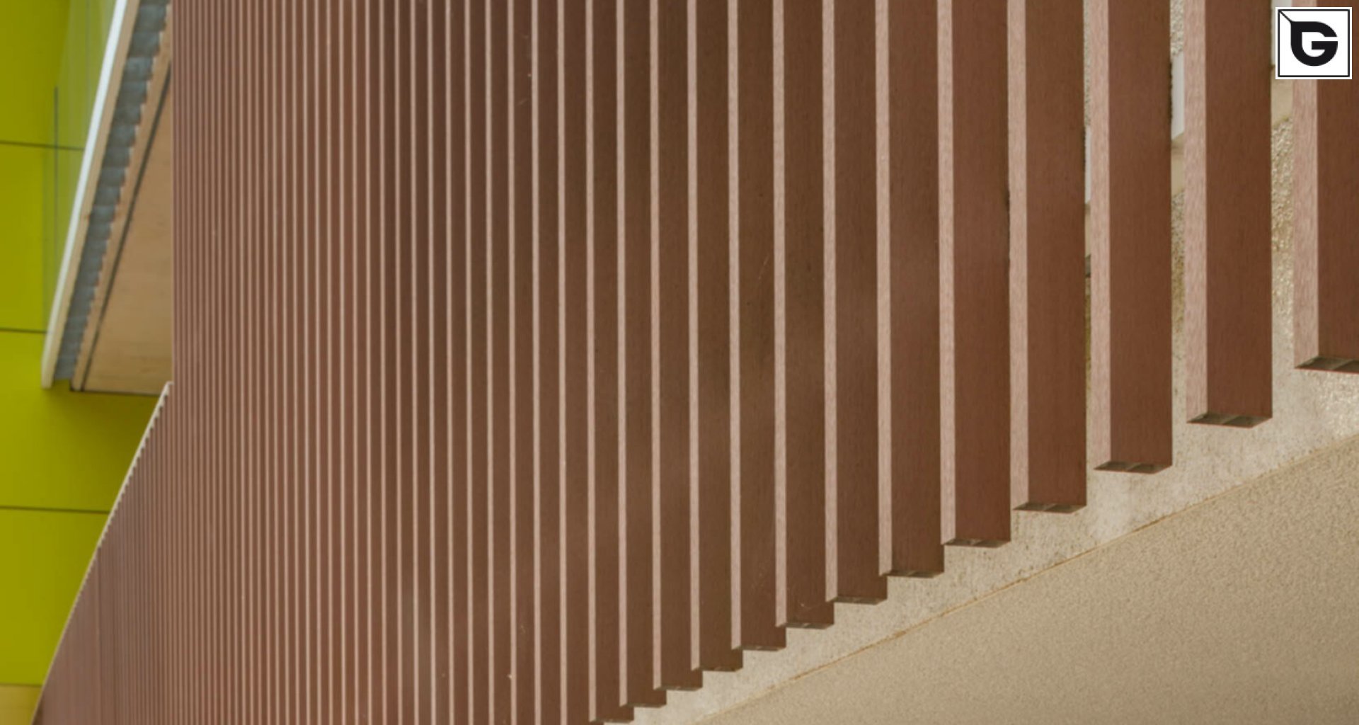 Wohngebäude_Offene Fassadenverkleidung - verti._Wohnhaus