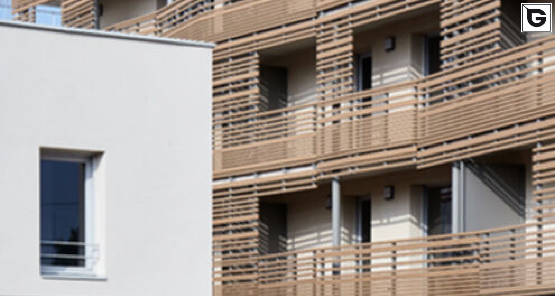 Wohngebäude_Geländer_Wohnhaus