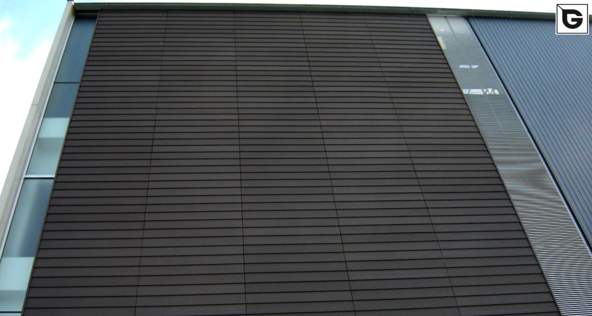 Wohngebäude_Fassadenverkleidung - horizontal_Wohnhaus