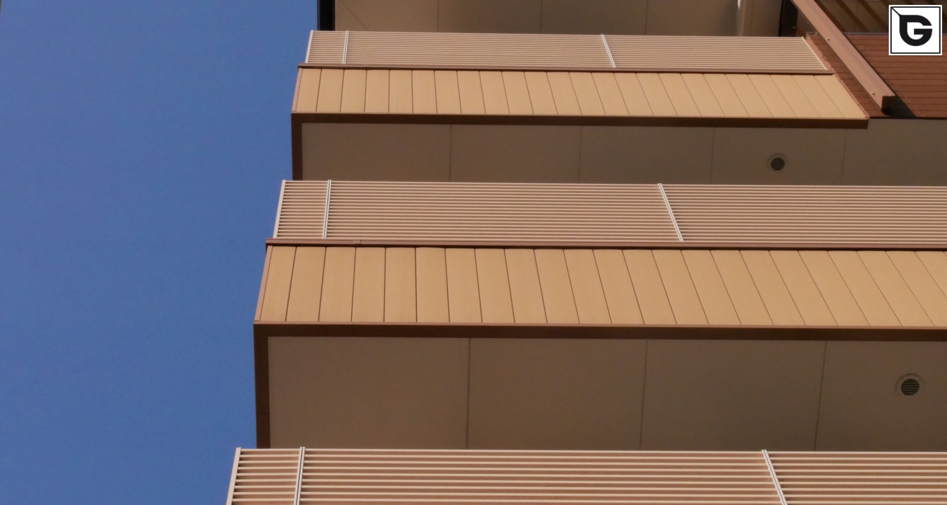 Wohngebäude_Verti & Horiz Fassadenverkleidung _Wohnhaus