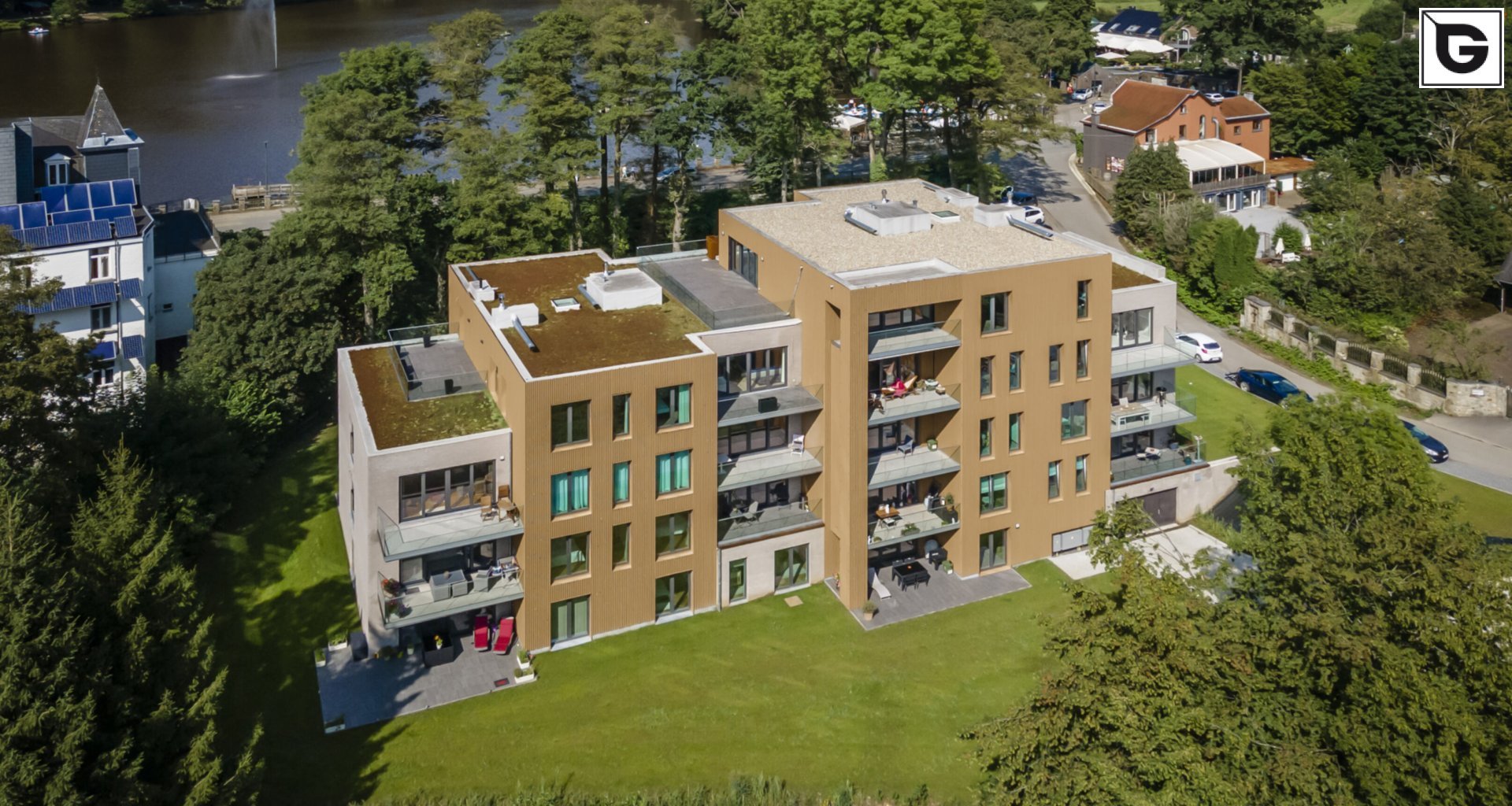 Wohngebäude_Offene Fassadenverkleidung - verti._Vorzeigeprojekte - Hybrid holz