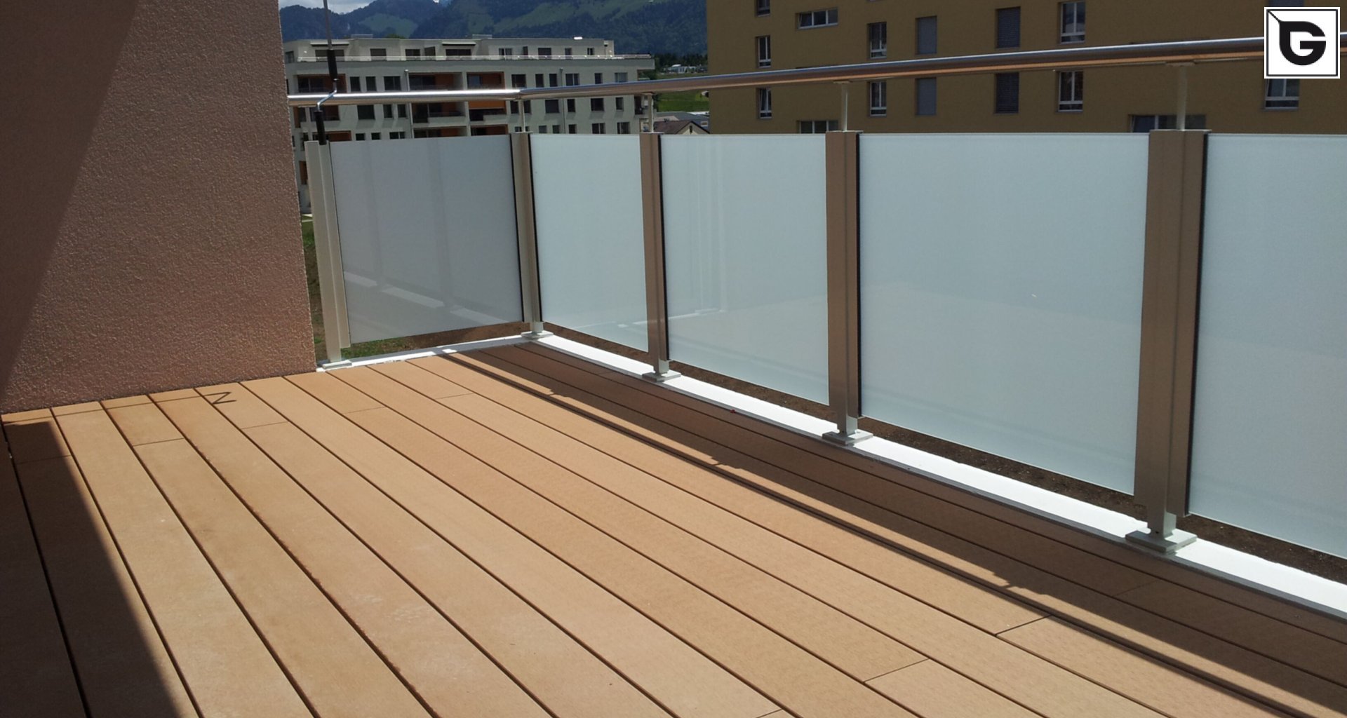 Wohngebäude_Dachanlage, Balk., Laufgang_Wohnhaus