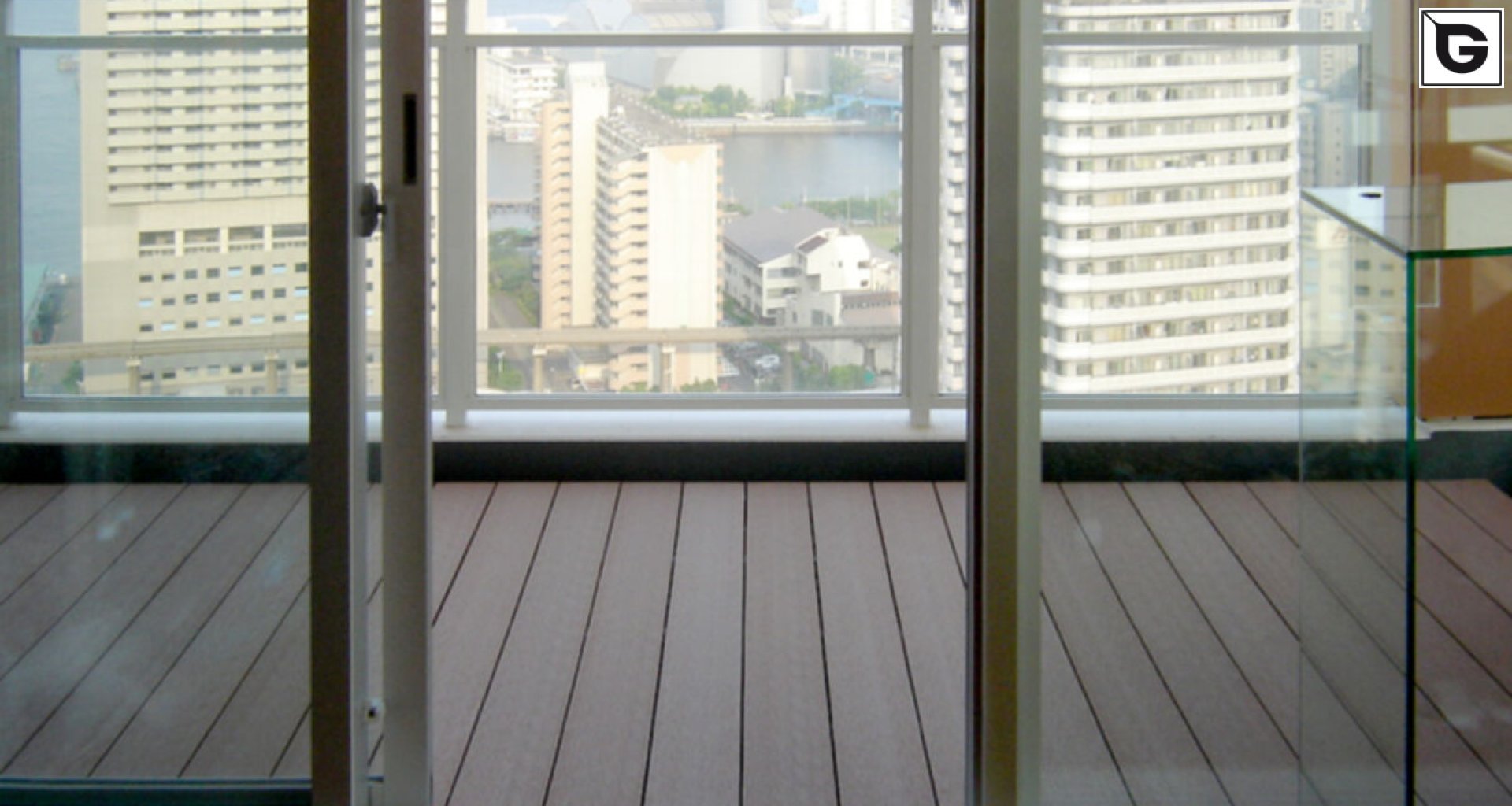 Wohngebäude_Dachanlage, Balk., Laufgang_Wohnhaus