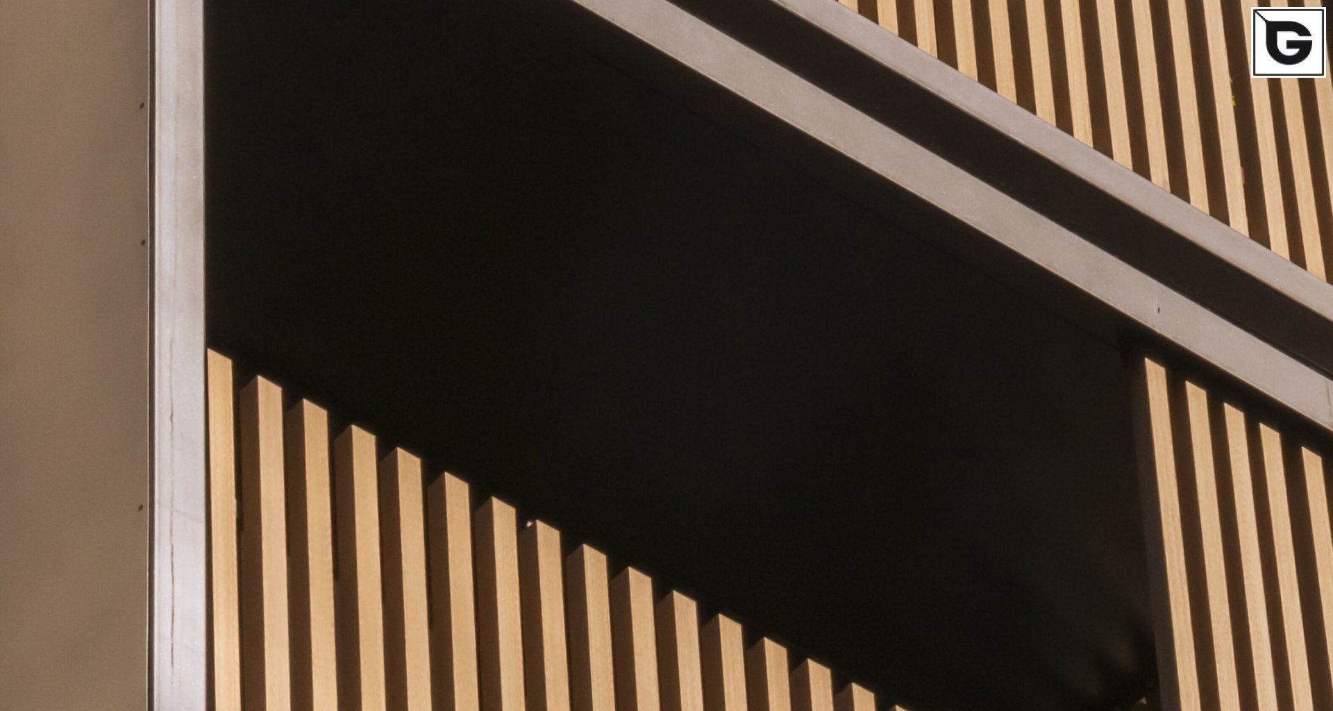 Wohngebäude_Geländer_Wohnhaus