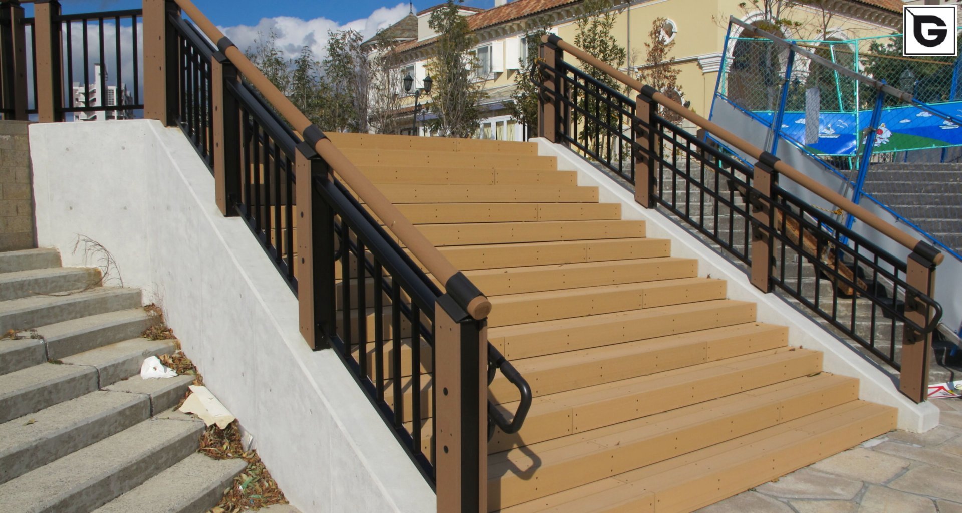 Transport-Einrichtungen_Treppen, Stufen & Tribünen_Am Wasser entlang