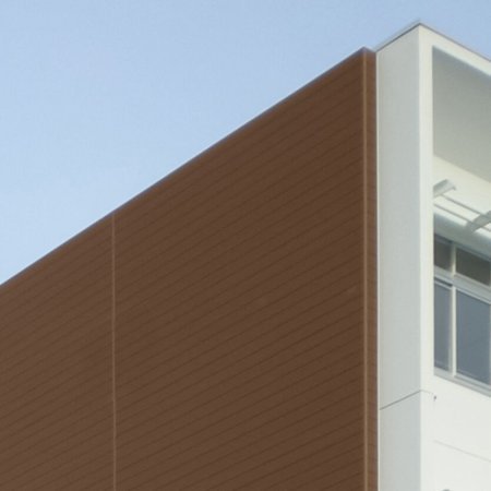 Institutionelle Einrichtungen_Fassadenverkleidung - horizontal_Gebogene Profilen